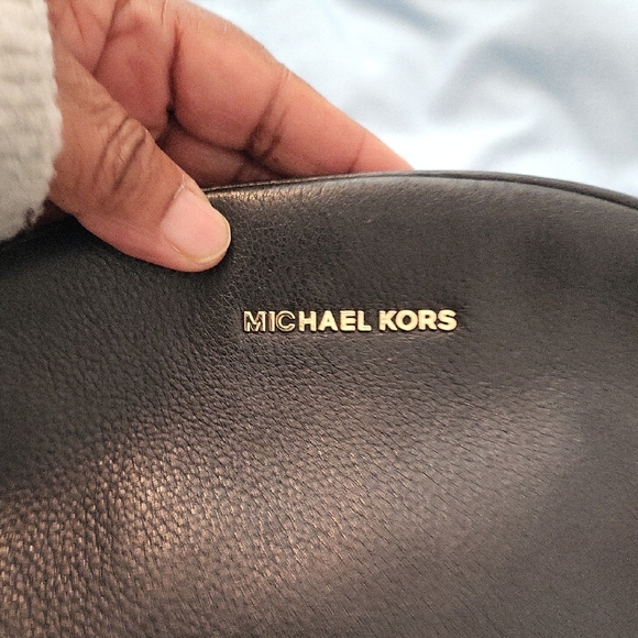 Michael Kors Black Crossbody with Gold Chain - Picture 8 of 8